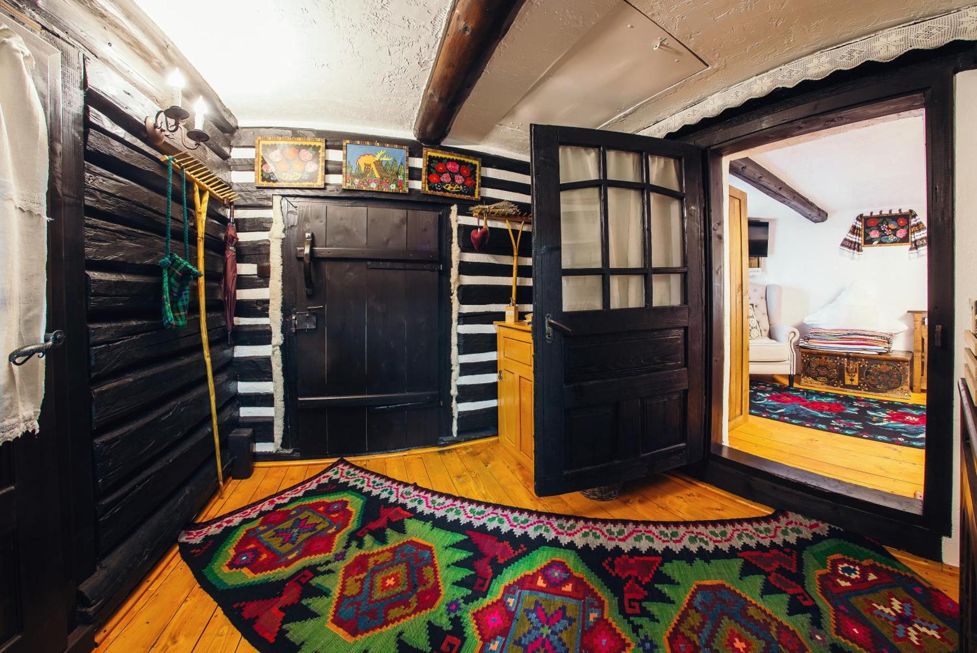 Pension La Roata グラ・フモアルルイ 部屋 写真