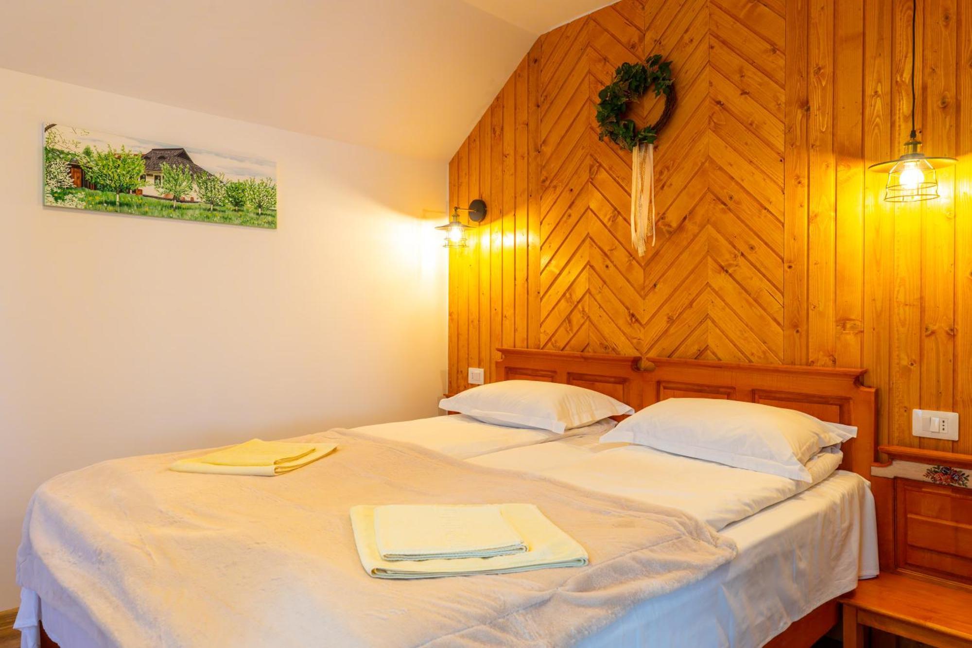 Pension La Roata グラ・フモアルルイ 部屋 写真